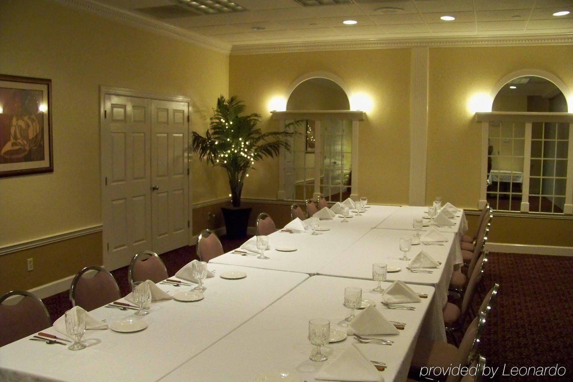 White Columns Inn 톰슨 레스토랑 사진